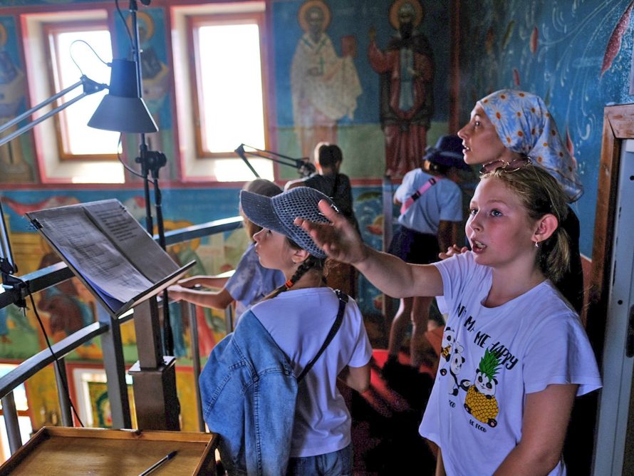 295930561_5650695518295119_4366959572989428978_n