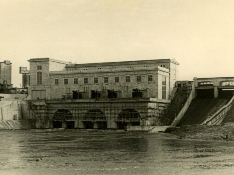 Narva HEJ ehitusel. 1954 (Narva Muuseum)