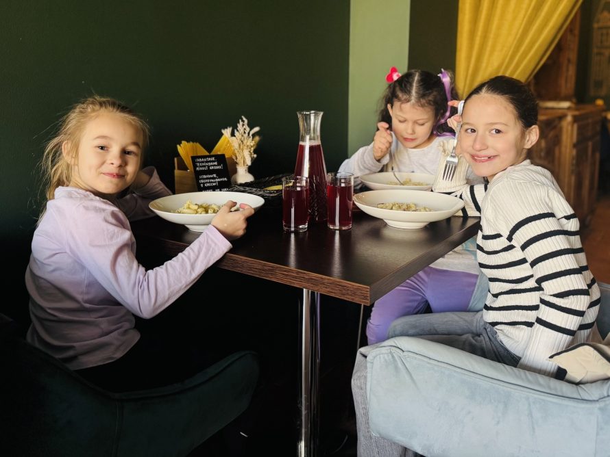 488301762_1123393343135018_8025932685805396303_n